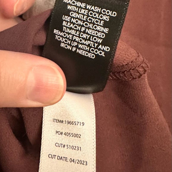 Torrid Burgundy Harper 4XL v-neck Blouse, Relaxed Fit - EUC - Picture 8 of 9